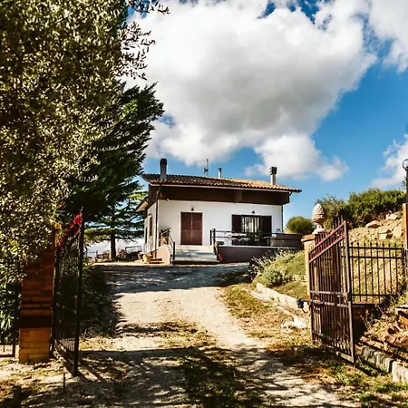 Megg House Ferienhaus